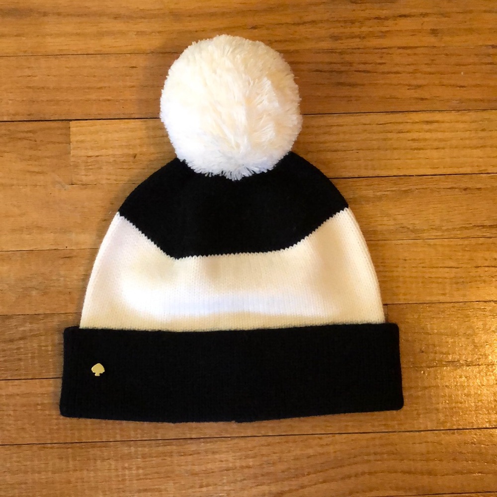 NWT - Kate Spade Pom Pom Beanie
